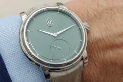 parmigiani-fleurier-toric-petite-seconde-40mm-karora-luxusora-wrist-shot