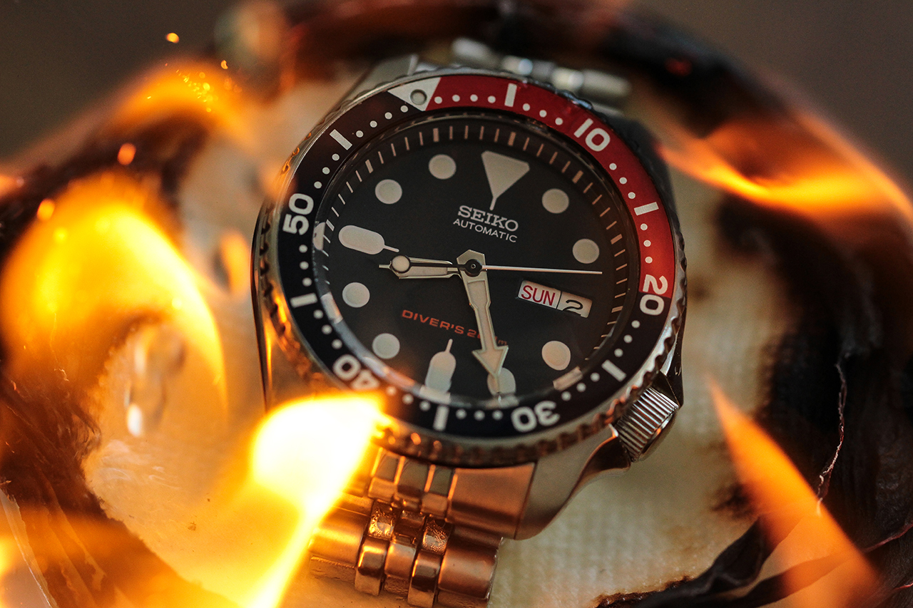 Seiko SKX009 Búváróra - Tűzteszt Fotó: @RetekG