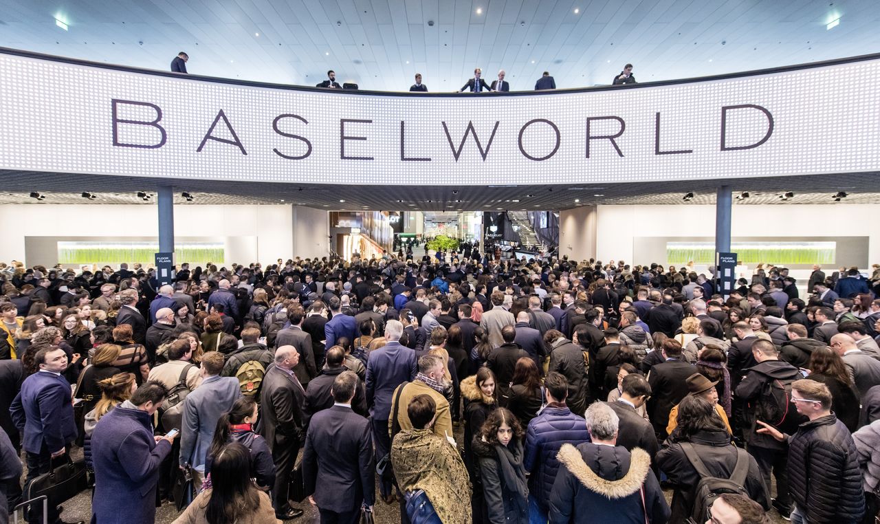 Földrengés a Baselworldön