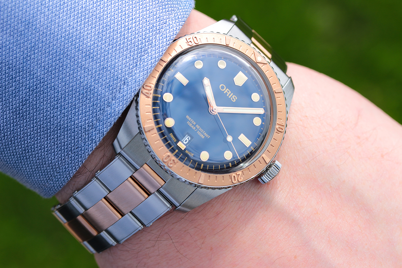 ORIS DIVERS SIXTY-FIVE TWO TONE. Referenciaszám: 01 733 7707 4355-07 8 20 17. Fotó: @RetekG