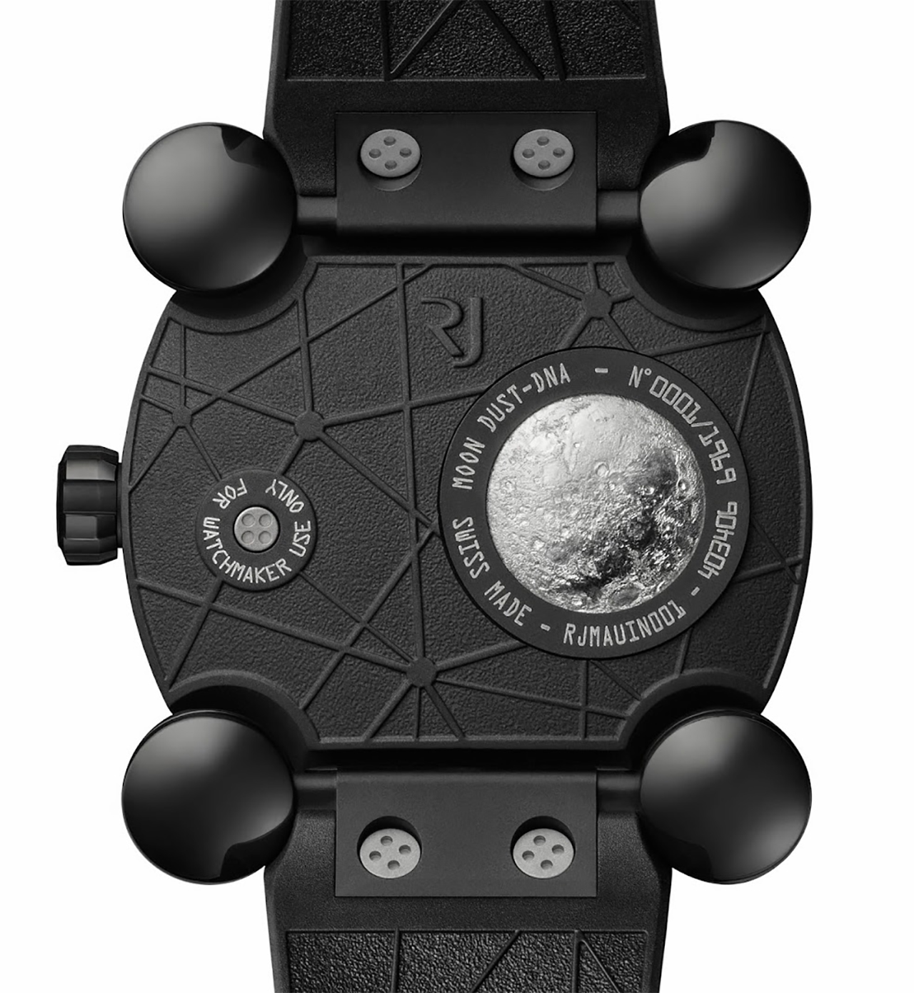 ROMAIN JEROME MOON INVADER 8 BLACK METAL. Fotó: Romain Jerome