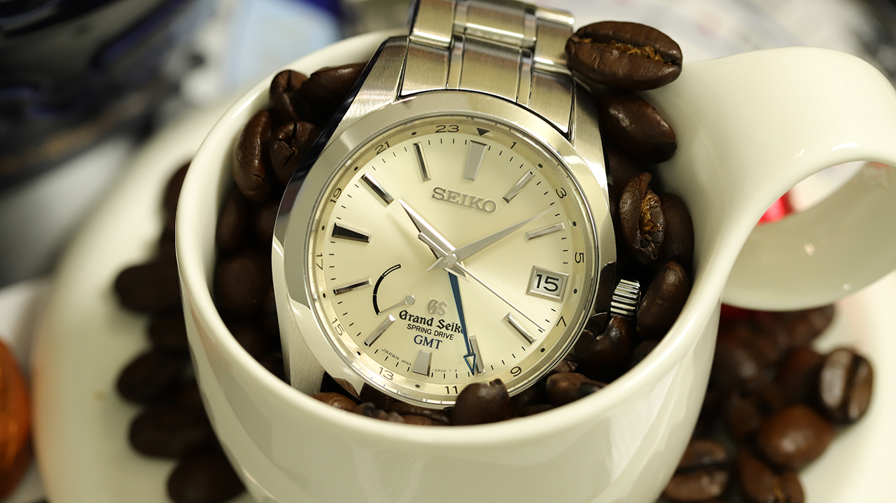 Grand Seiko Spring Drive GMT SBGE005. Fotó: @RetekG