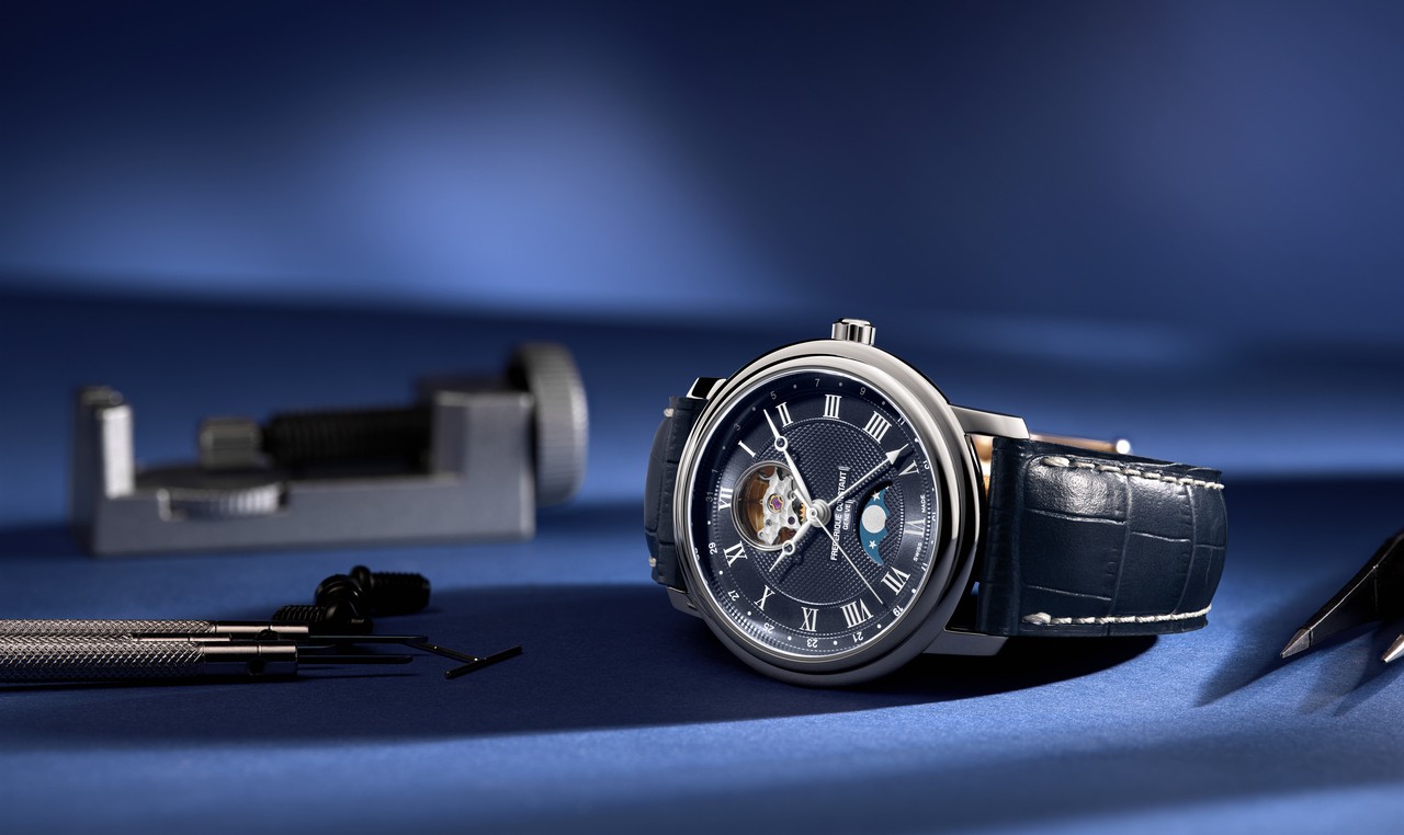 Frédérique Constant Classics Heart Beat Moonphase Date