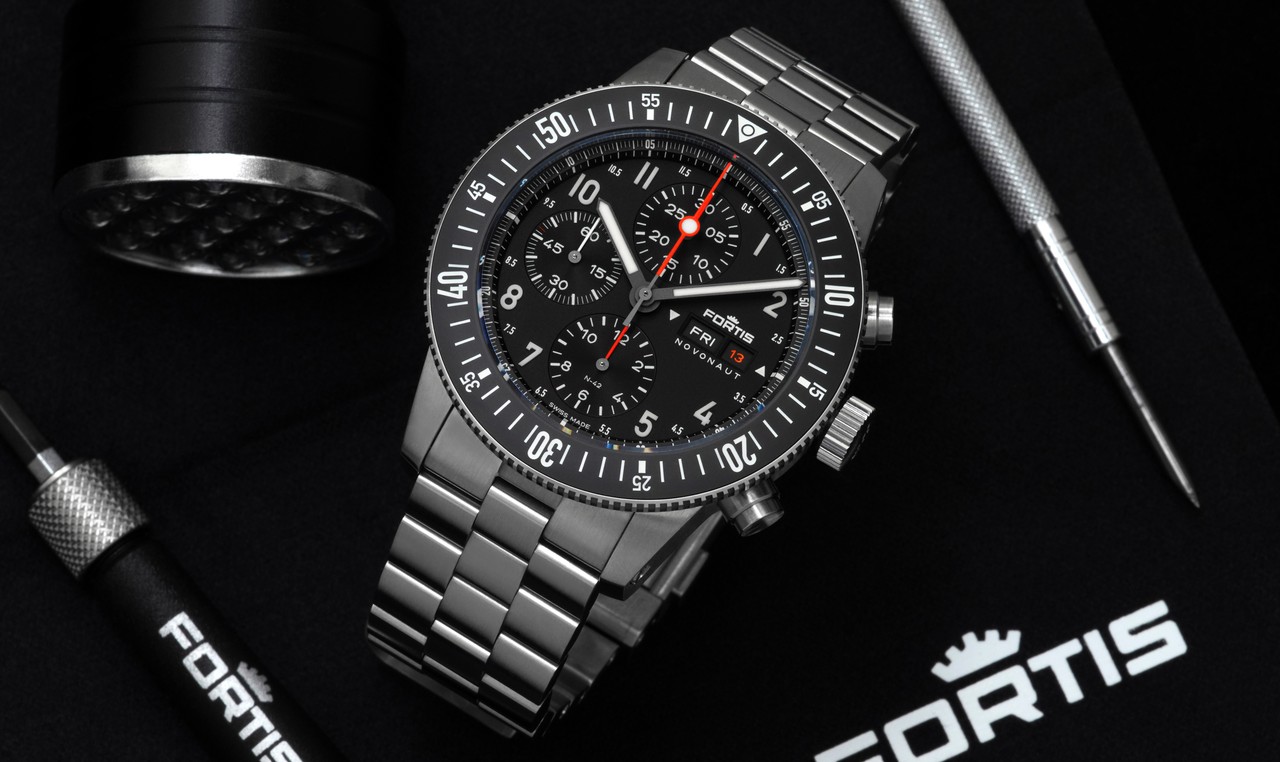 Fortis N-42 Novonaut Chronograph