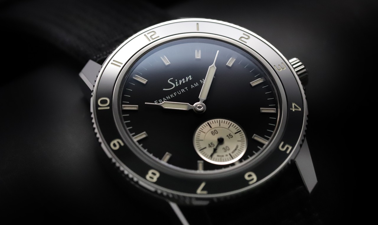 Sinn 104 Classic 12