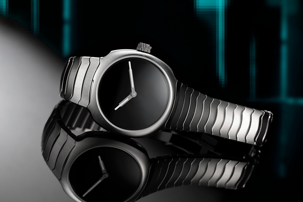 H. Moser & Cie. Streamliner Genesis 2 beauty shot