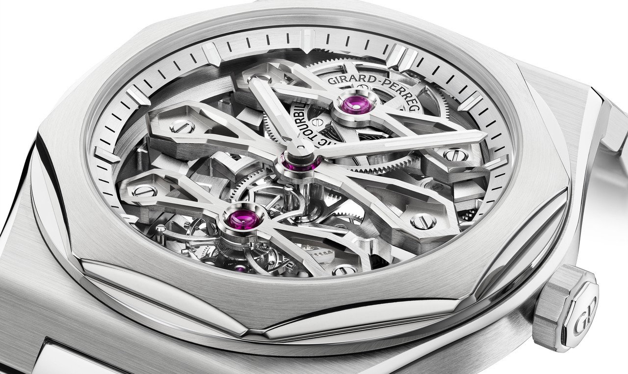 Girard-Perregaux Laureato Three Gold Bridges Girard-Perregaux Laureato Three Gold Bridges